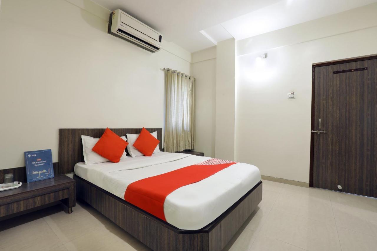 Oyo 4198 Hotel Shri Sai Murli Ширді Екстер'єр фото
